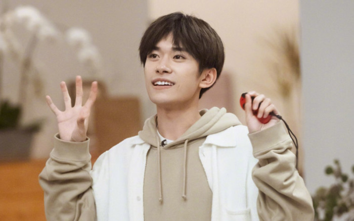 Dịch Dương Thiên Tỉ vô cớ lên hot search vì 'mỹ nhân phim cổ trang của màn ảnh Hoa ngữ' Ảnh 2