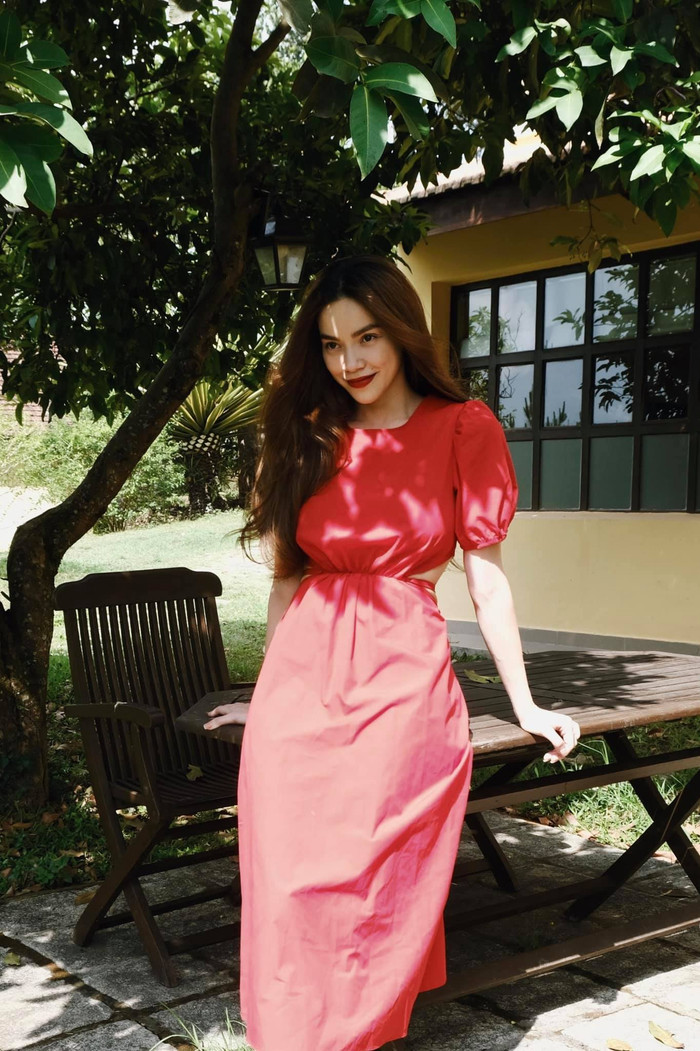 Hồ Ngọc Hà khoe nhan sắc rạng ngời trong bộ ảnh mới tại Đà Lạt, fan trầm trồ trước vẻ đẹp không tuổi của 'bà mẹ 3 con'.