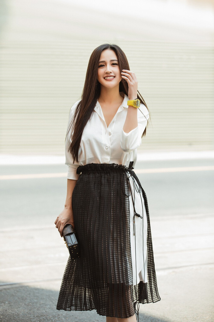 Ở tuổi 33, Mai Phương Thúy vẫn tích cực giữ dáng để có được hình thể chuẩn. 