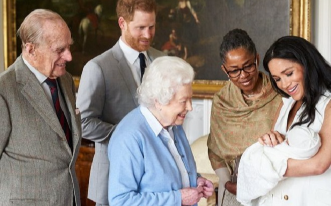 Meghan không về dự đám tang của Hoàng thân Philip, dân mạng xôn xao chỉ trích Ảnh 2