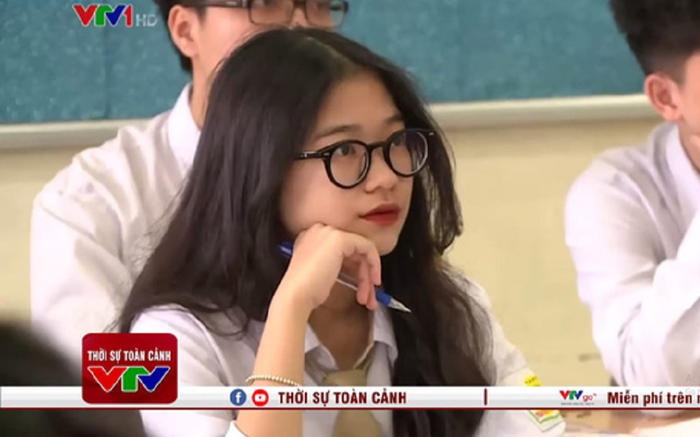 Xuất hiện vài giây trên sóng truyền hình, nữ sinh khiến dân mạng thương nhớ bởi gương mặt siêu đáng yêu Ảnh 2
