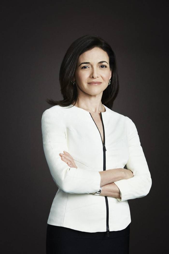 Facebook cũng chi 7,6 triệu USD để đảm bảo an ninh cho COO Sheryl Sandberg vào năm ngoái. (Ảnh: LEAN IN/SHERYL SANDBERG)