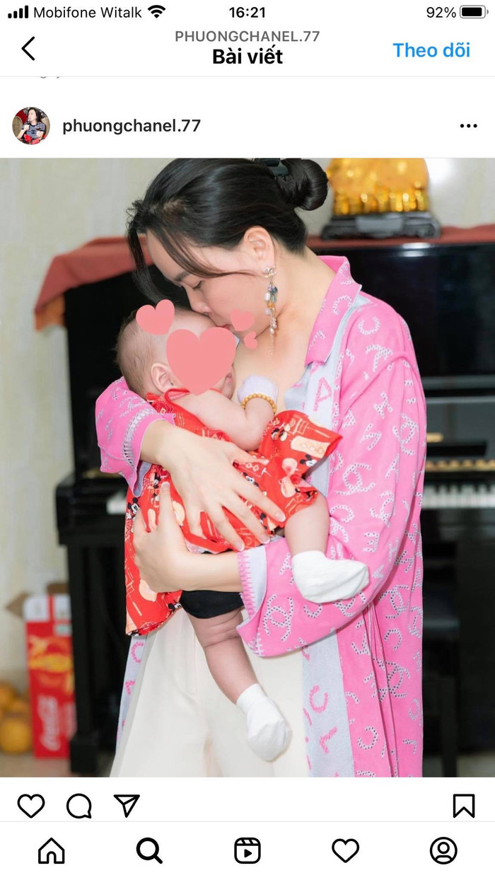 Phượng Chanel từng gây xôn xao khi khoe bức hình bế con gái bé bỏng