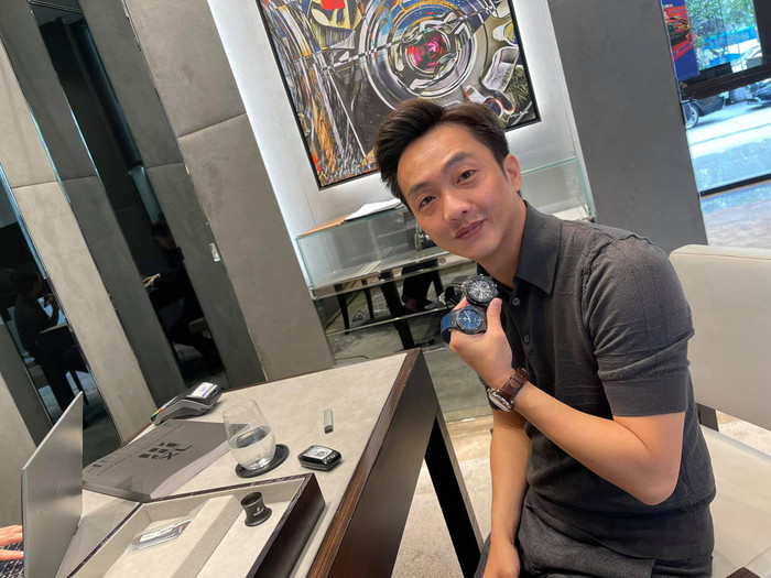 Vì ngoan nên Cường Đô La được Đàm Thu Trang 'thưởng' đồng hồ 600 triệu.