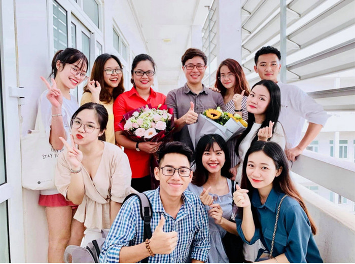Tạm biệt Hường, tạm biệt chàng trai hiền lành và dễ thương!