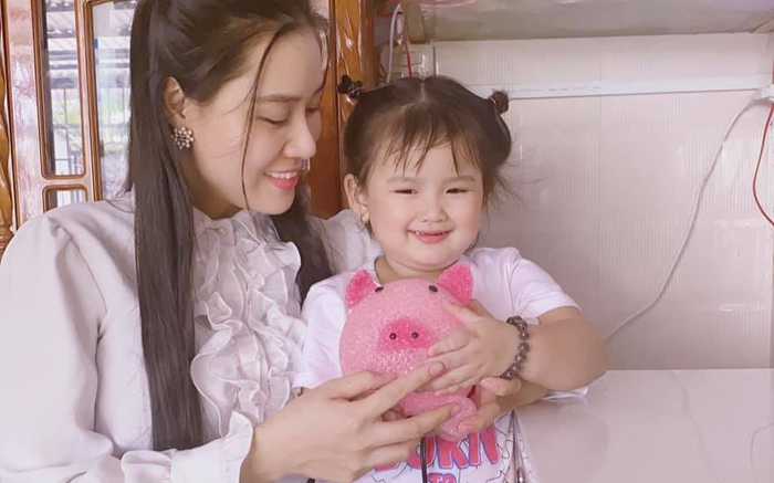 Xót xa món quà cuối cùng mà Vân Quang Long gửi đến con gái Helen Ảnh 2