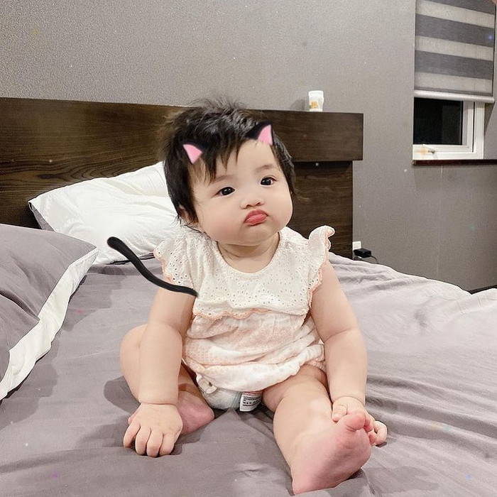 Nhưng như vậy trông càng đáng yêu, xinh xắn hơn...