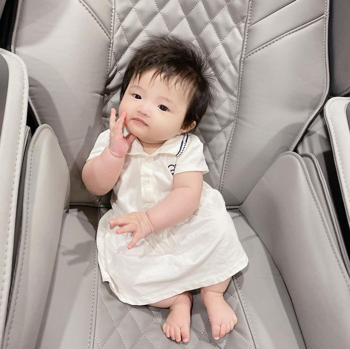 Với cả cha lẫn mẹ đều là những nghệ sĩ thành công, nhiều người nhận định Winnie sẽ là 'thần tượng giải trí' thế hệ mới của Vbiz. 