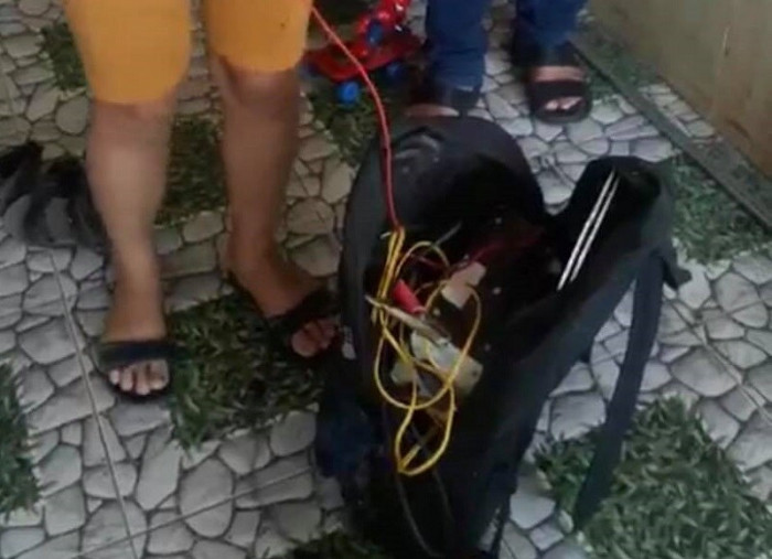 Các đối tượng chích điện nếu các cô gái chống đối, không chịu tiếp khách. Ảnh: Báo Giao thông