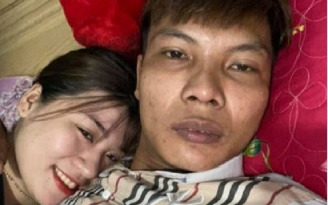 Lộc Fuho đăng ảnh 'giường chiếu', vợ đẹp động viên: 'Được rồi anh, phát huy lần sau' Ảnh 2