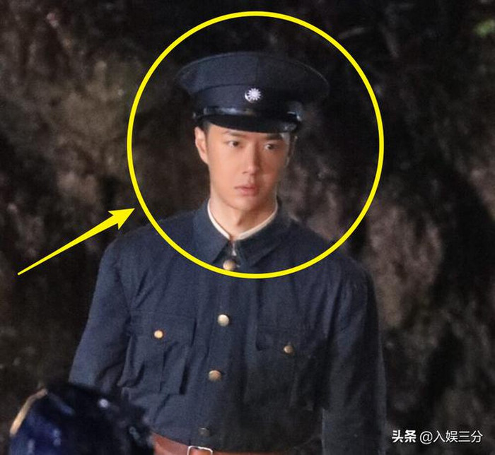 Vương Nhất Bác bị chê không hợp với tạo hình quân nhân, ánh mắt đờ đẫn trong phim mới gây thất vọng Ảnh 6