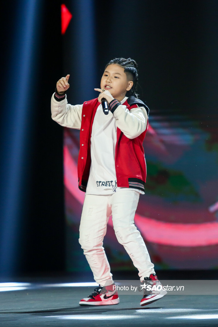 Song Tùng đa di năng.