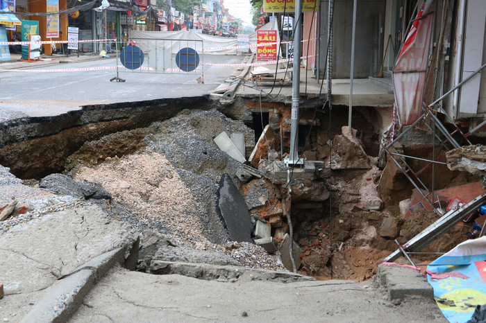 Cơ quan chức năng đã đưa ra 6 bước xử lý 'hố tử thần' ở Hà Nội.