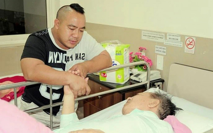 Cố nghệ sĩ Đức Lang từng sẵn lòng hiến đôi mắt cho con trai Hiếu Hiền: Tình cha quá ấm áp! Ảnh 2