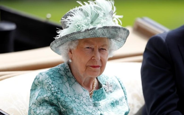 Nữ hoàng Elizabeth trở lại công việc Hoàng gia, chỉ 4 ngày sau khi Hoàng thân Philip qua đời Ảnh 2