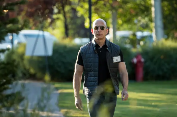 Một ngày của tỷ phú giàu nhất thế giới Jeff Bezos Ảnh 4