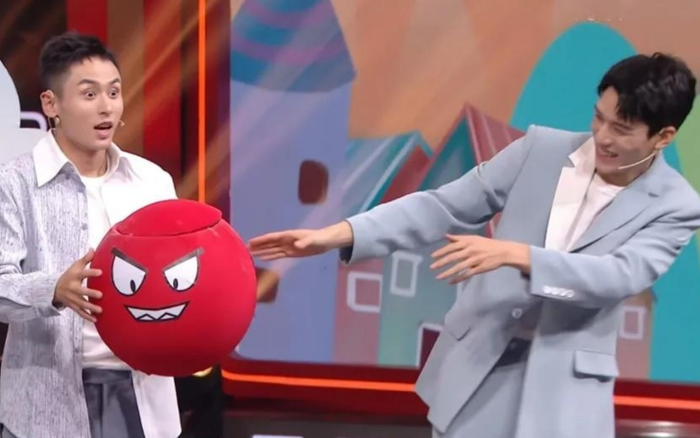 Cung Tuấn và Trương Triết Hạn tiếp tục 'tình bể bình' trong 'Vương bài đối vương bài' Ảnh 2