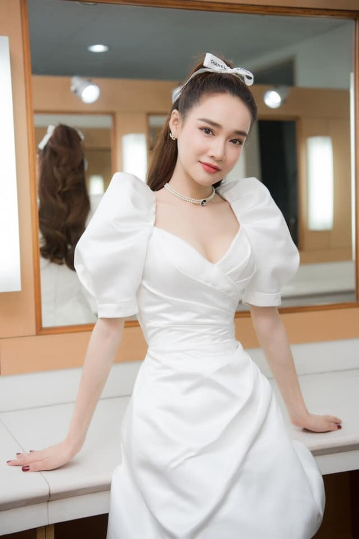 Hay các kiểu đồ vai độn bềnh bồng tựa như mây. 