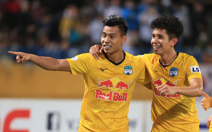 HLV Kiatisak: Hà Nội FC rất mạnh, HAGL sẽ đá hết mình vì khán giả! Ảnh 2