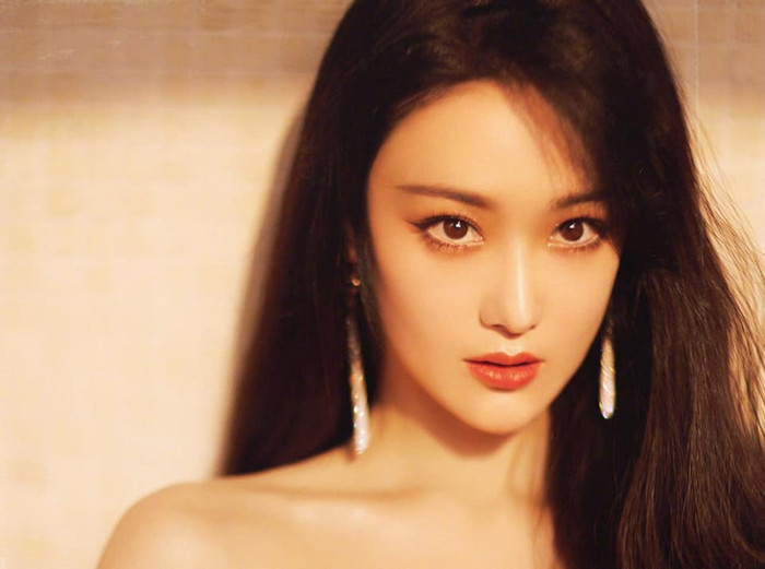 Từ makeup đến làm tóc đều ghi điểm trong mắt của công chúng