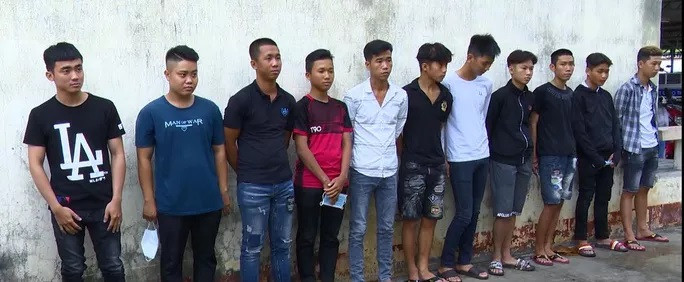 Nhóm đối tượng liên quan đến vụ đập phá tài sản tại khu vui chơi.