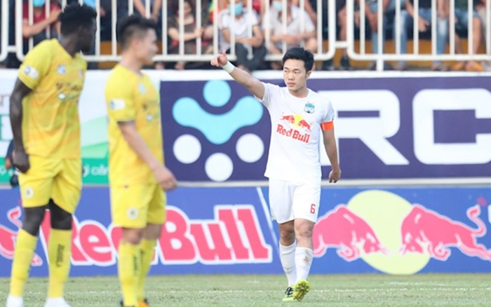VIDEO: Xuân Trường lập siêu phẩm xé lưới Hà Nội FC khiến sân Pleiku nổ tung Ảnh 2