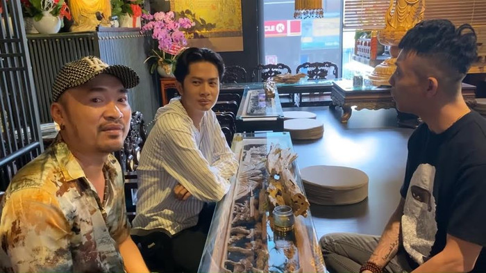 Đại gia Minh Nhựa bị 'nghi ngờ giới tính' vì đòi ngủ chung với bạn thân Ảnh 7