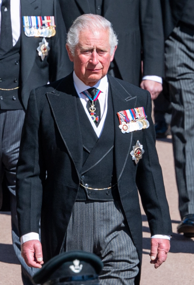 An ủi Thái tử Charles khi kết thúc lễ tang, Công nương Kate tiếp tục nhận 'cơn mưa' lời khen Ảnh 6