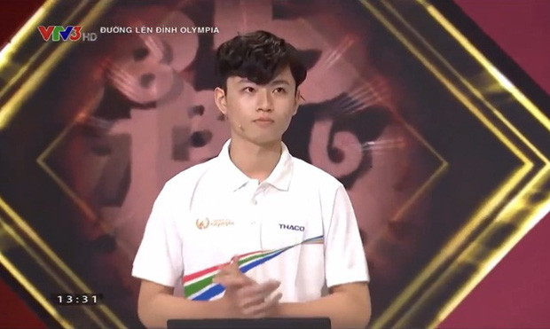 Nam sinh Cù Đức Hiếu (THPT Bỉm Sơn, Thanh Hóa).