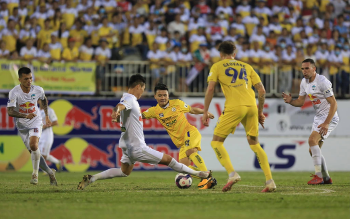 Phơi áo trước HAGL, Hà Nội FC còn dọa được ai? Ảnh 2