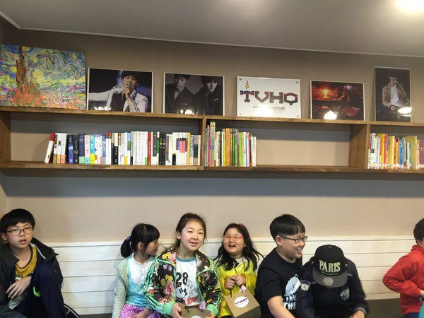 8 món quà khó quên nhất mà người hâm mộ từng tặng cho thần tượng Ảnh 9