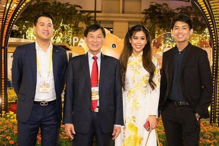 'Mặt mộc thần thánh' của rich kid Tiên Nguyễn khiến dân mạng 'mê mệt' hơn cả khi trang điểm Ảnh 4