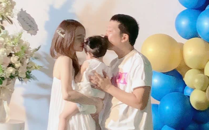 Nhã Phương lao đao giữa scandal, Trường Giang vội trấn an: 'Khó khăn quá thì về bán cơm' Ảnh 2