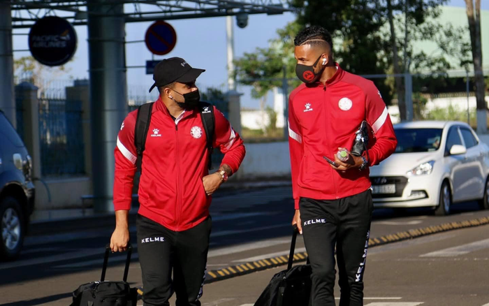 CLB TPHCM thay 3 ngoại binh Ảnh 2