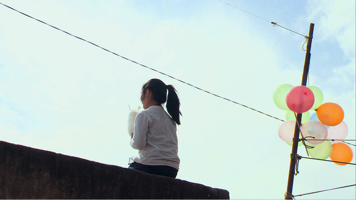 Tập 2 'Hương vị tình thân': Phương Nam bị mẹ nuôi bỏ rơi giữa chợ vì xô em ngã Ảnh 7