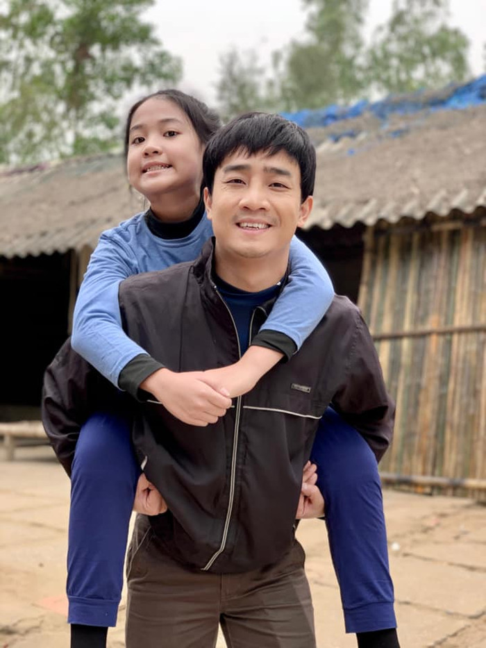 Cặp diễn viên nhí lấy đi nước mắt của hàng ngàn khán giả Việt trong 'Hương vị tình thân' Ảnh 7