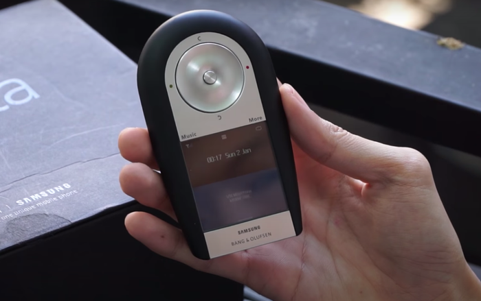 5 chiếc điện thoại thú vị từng khiến iPhone trở nên nhạt nhẽo Ảnh 2