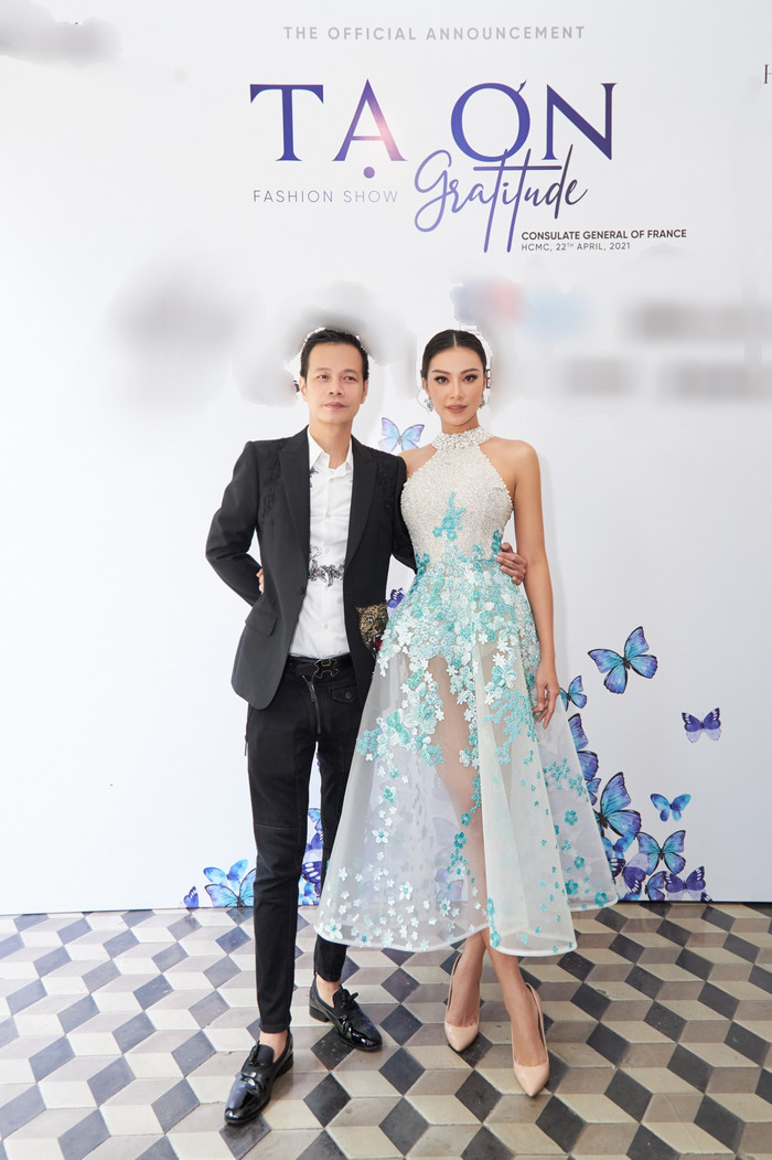 Á hậu Kim Duyên đẹp sắc sảo, kiêu sa...