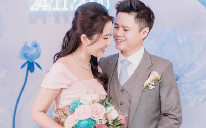 Dân mạng 'khui' thêm một loạt bằng chứng khẳng định bà xã Phan Thành có 'tin vui' Ảnh 2