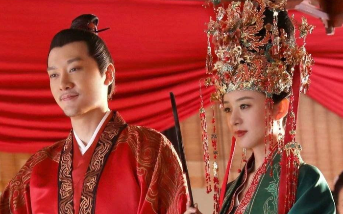 Đường đường là sao hạng A, Triệu Lệ Dĩnh cay đắng không được tổ chức đám cưới rồi phải ly hôn Ảnh 2