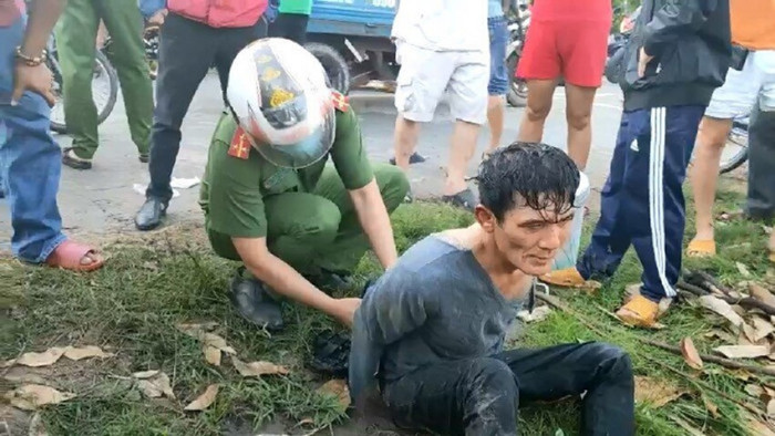 Đối tượng bị cơ quan chức năng khống chế, bắt giữ tại Củ Chi, TPHCM.