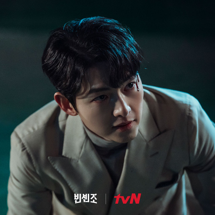 Lí giải những yếu tố tạo nên thành công cho 'bom tấn' truyền hình 2021 'Vincenzo' Ảnh 6