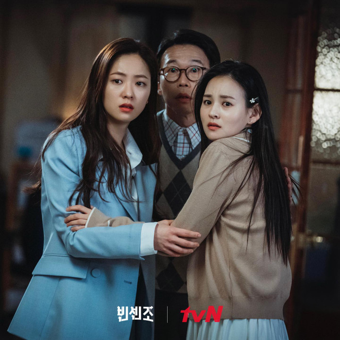 Lí giải những yếu tố tạo nên thành công cho 'bom tấn' truyền hình 2021 'Vincenzo' Ảnh 14