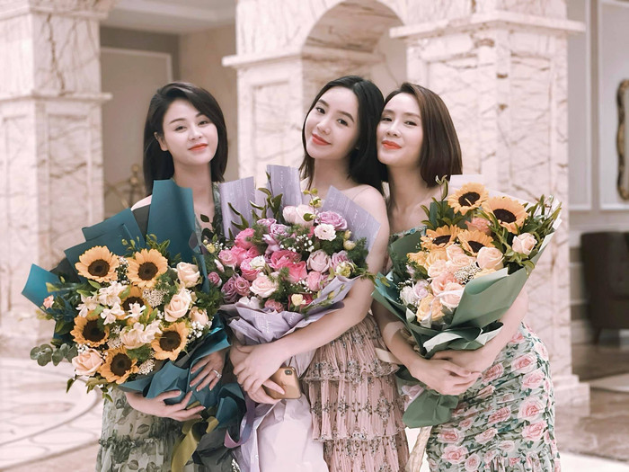 Ba tiểu thư xinh đẹp nhà họ Cao