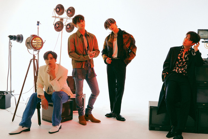 Bộ ảnh quảng bá album The Blowing của Highlight