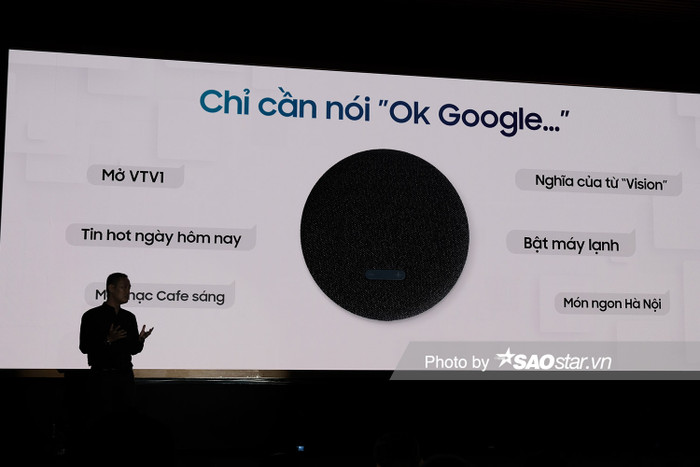 Thiết bị chạy hệ điều hành Android 10, đồng nghĩa với việc có thể kết nối tới Google Play Store với 10.000 ứng dụng và trò chơi khác nhau.