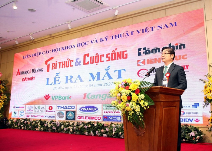 TSKH Phan Xuân Dũng, Chủ tịch Liên hiệp các Hội Khoa học và Kỹ thuật Việt Nam phát biểu tại buổi lễ