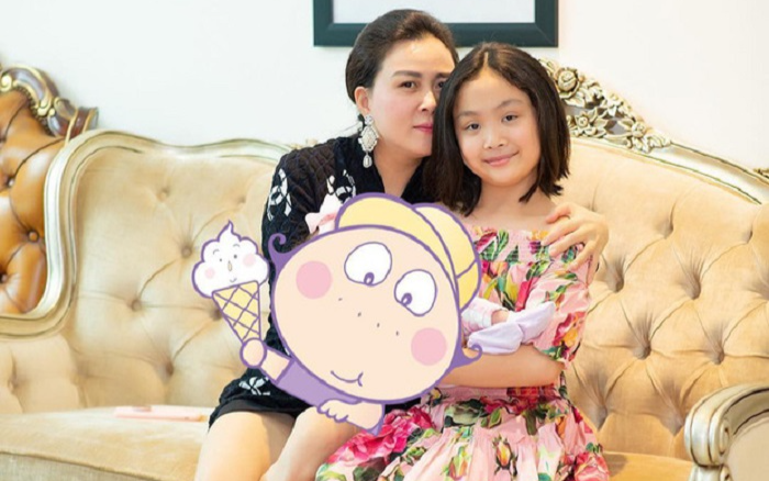 Hậu chia tay Quách Ngọc Ngoan, Phượng Chanel khoe con gái 'bắn' tiếng Anh như gió Ảnh 2