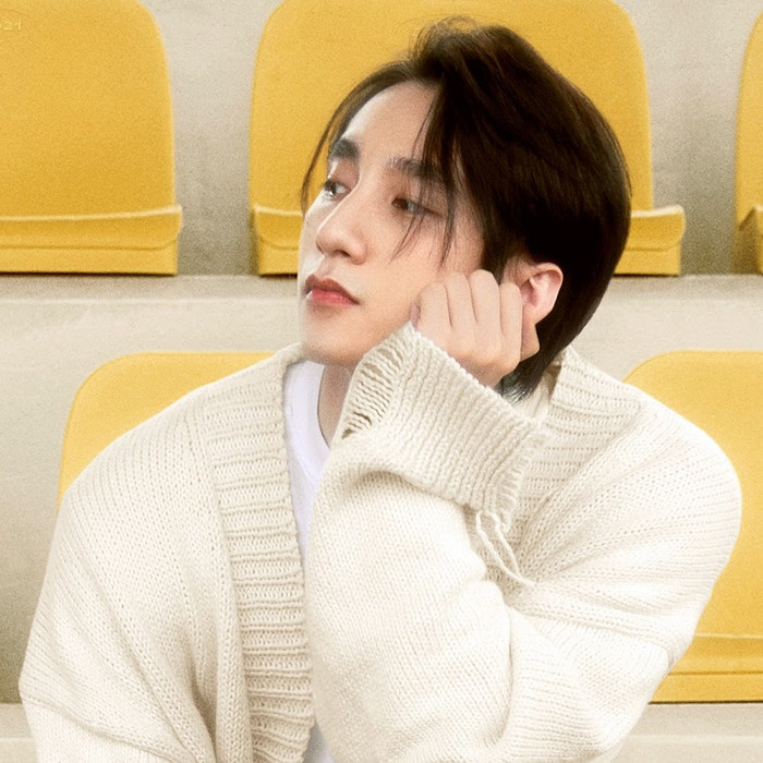 nhưng so với sự im lặng của Sơn Tùng khi cũng từng gặp vấn đề lùm xùm tình ái thì dân mạng có 'lời khen' cho hành động này của Đạt G.