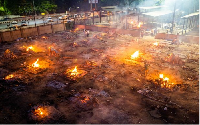 Người chết do Covid-19 quá nhiều, Ấn Độ yêu cầu chặt cây làm củi đốt xác, công viên thành nơi hỏa táng Ảnh 2